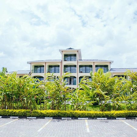 Gorillas Volcanoes Hotel Рухенгери Экстерьер фото