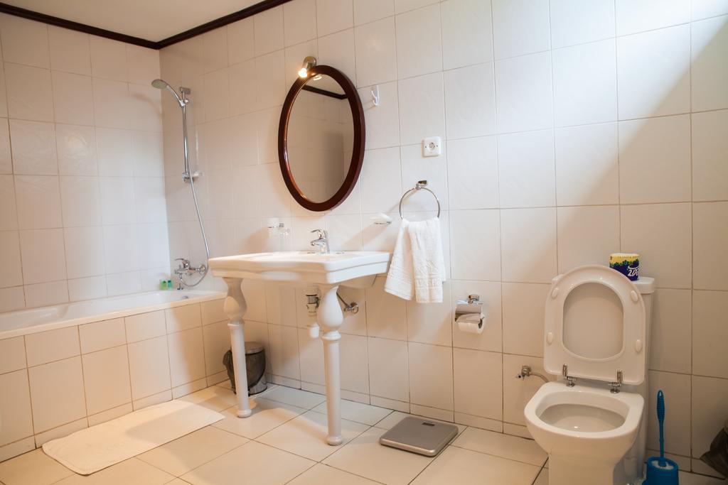 Gorillas Volcanoes Hotel Рухенгери Номер фото