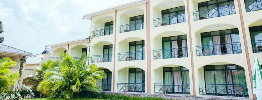 Gorillas Volcanoes Hotel Рухенгери Экстерьер фото