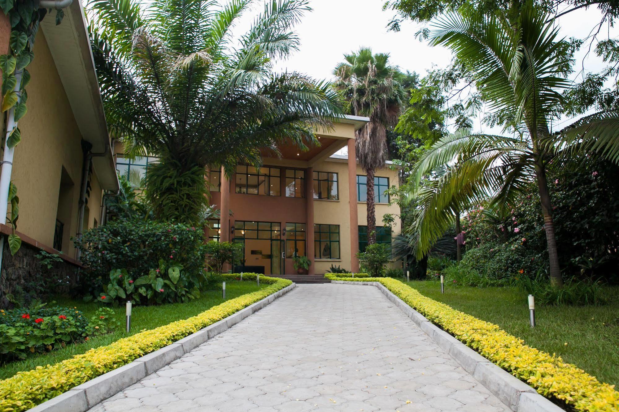Gorillas Volcanoes Hotel Рухенгери Экстерьер фото