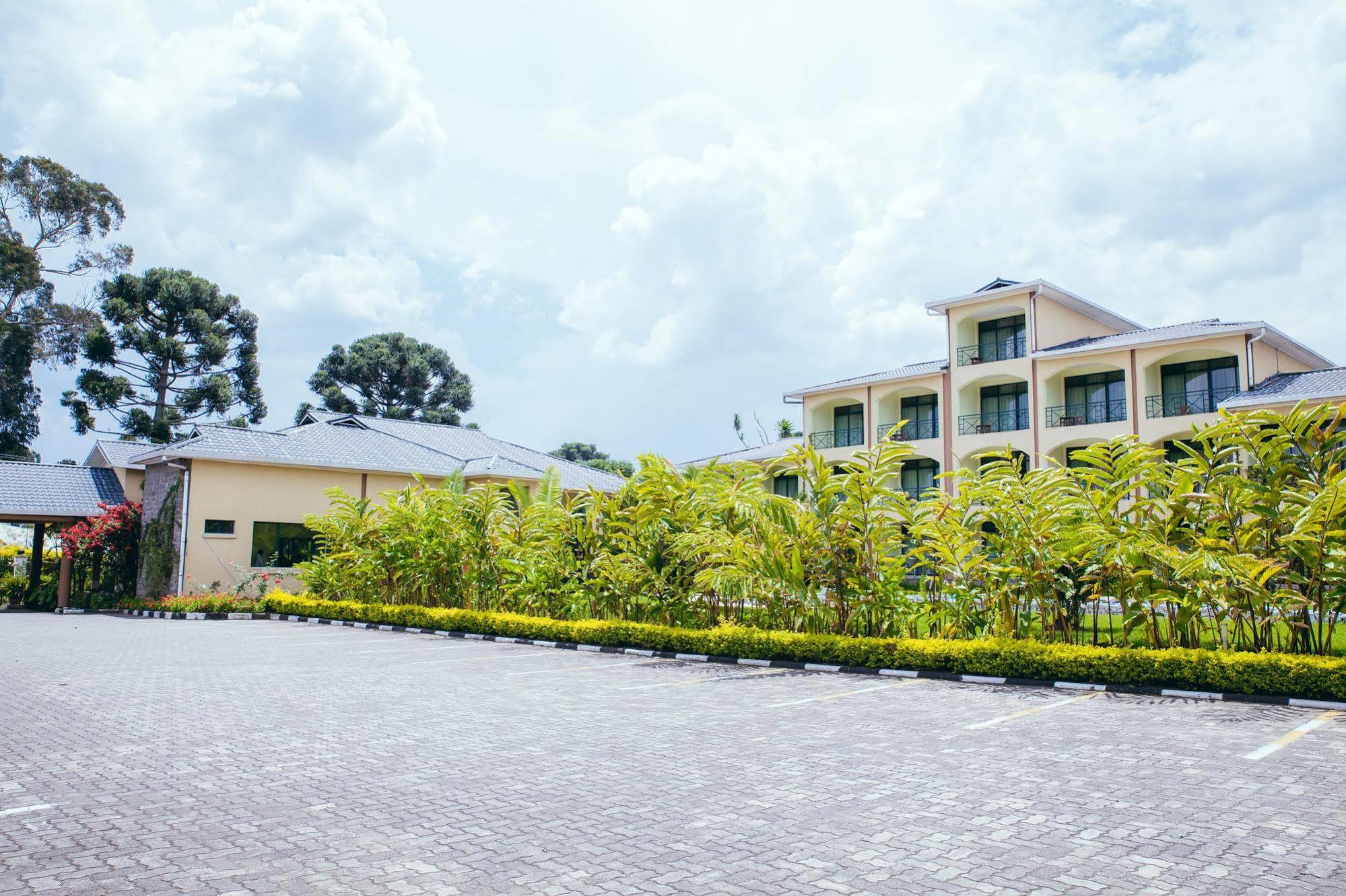 Gorillas Volcanoes Hotel Рухенгери Экстерьер фото